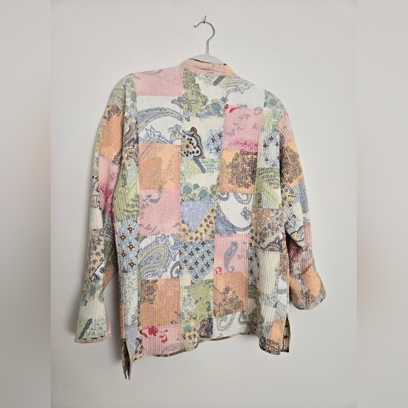 Handmade Patchwork Quilted Women's Jacket with mother of pear buttons - Picture 4 of 7